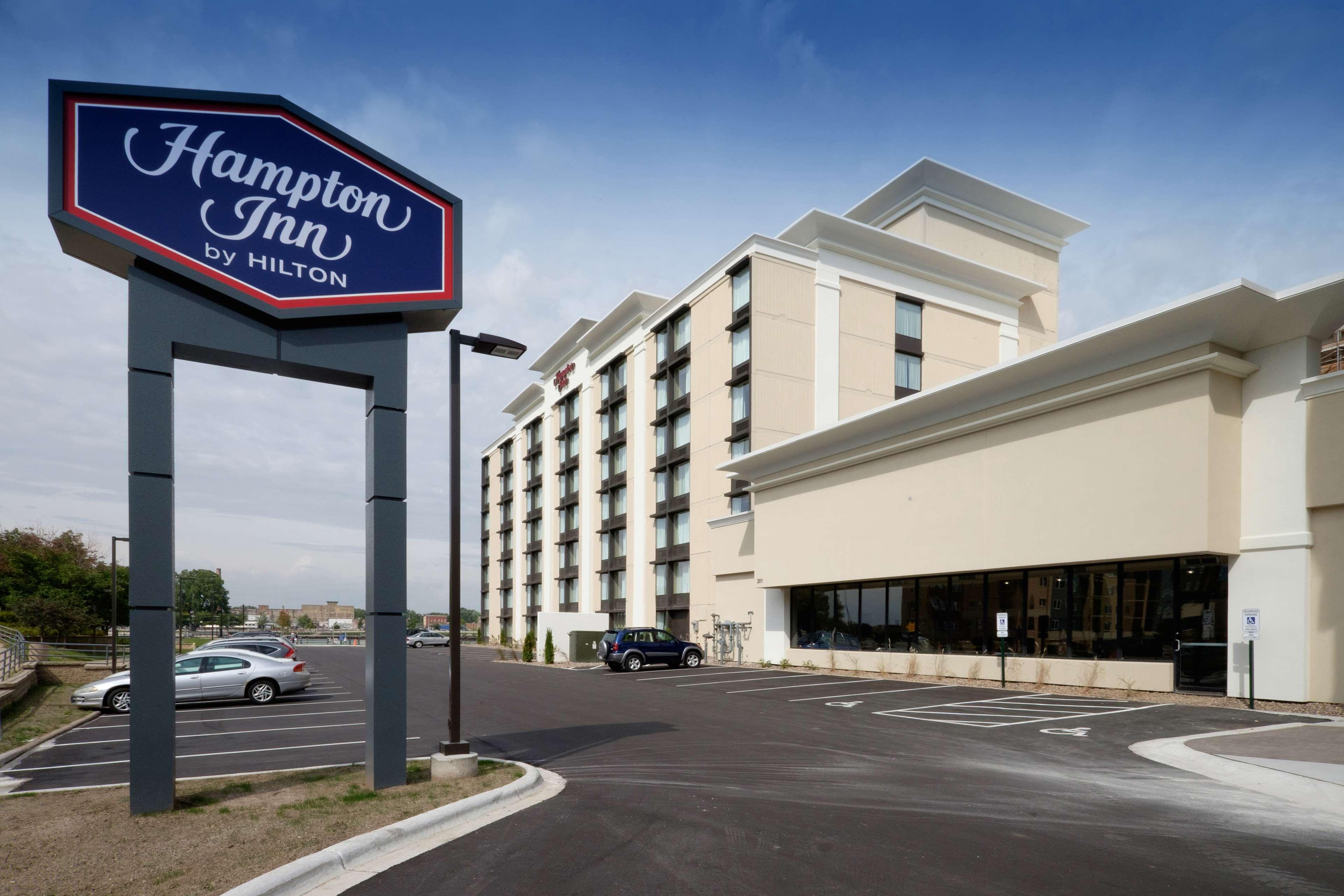 Hampton Inn Green Bay Downtown Εξωτερικό φωτογραφία