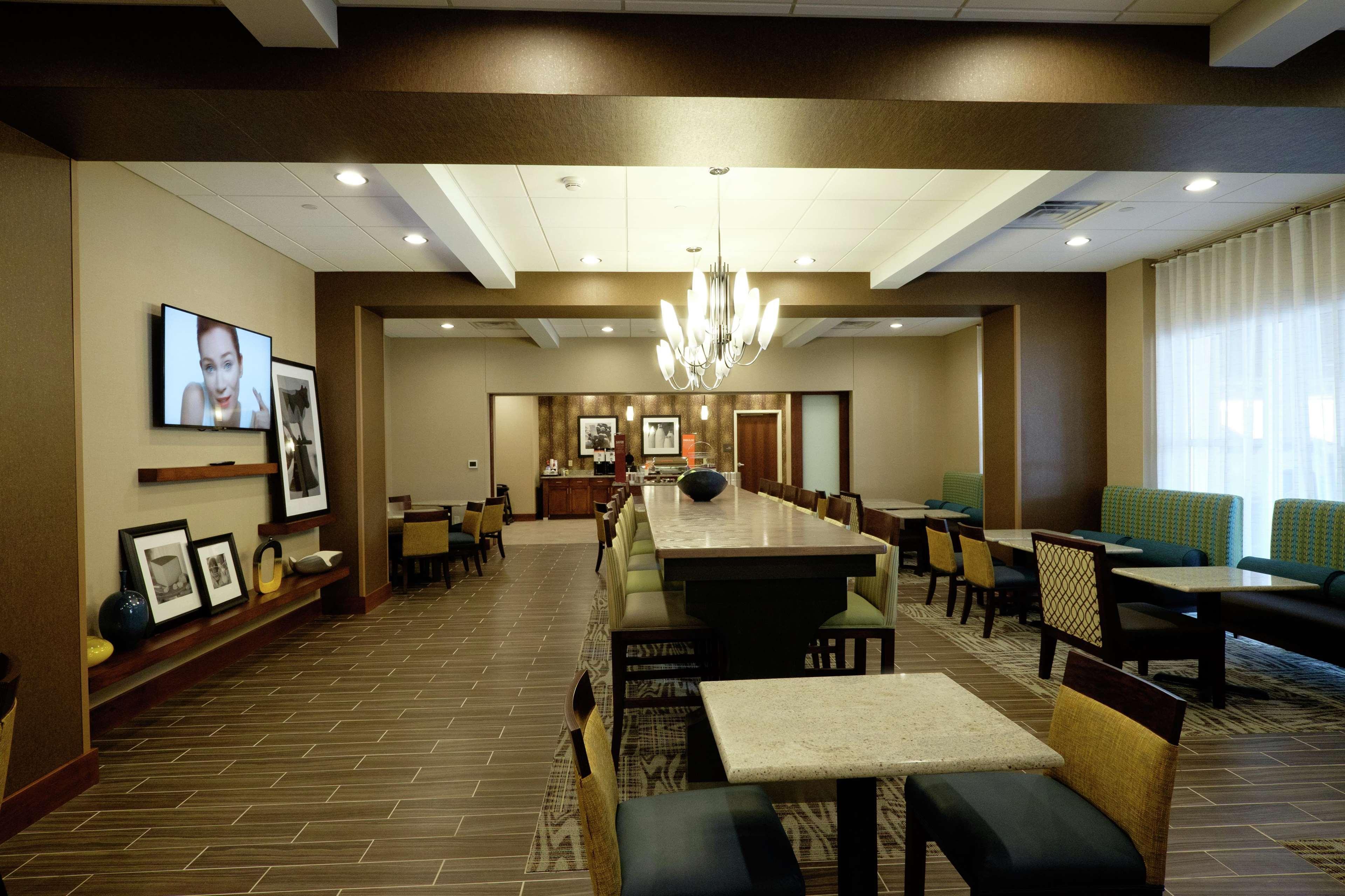 Hampton Inn Green Bay Downtown Εξωτερικό φωτογραφία