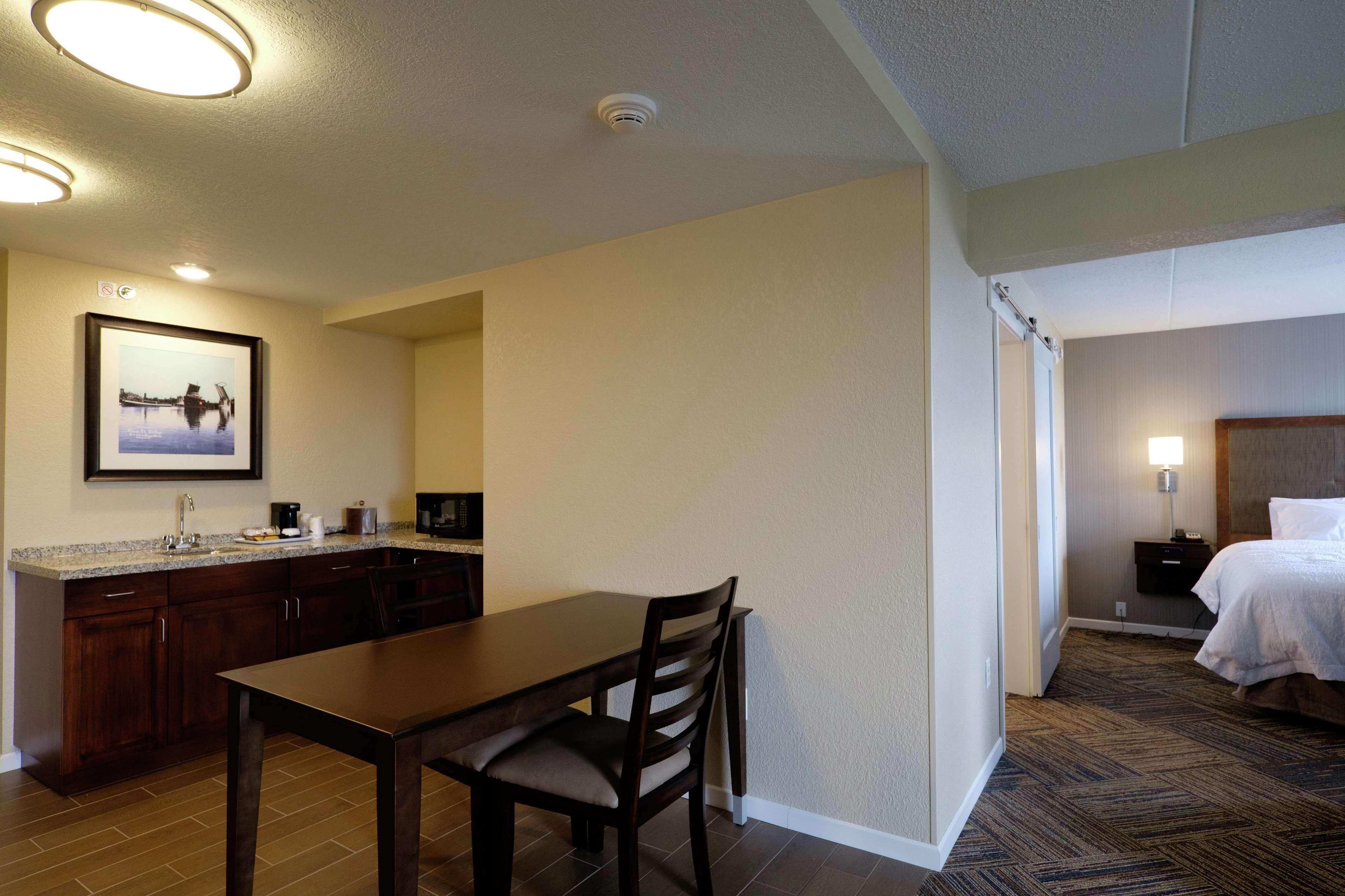Hampton Inn Green Bay Downtown Εξωτερικό φωτογραφία