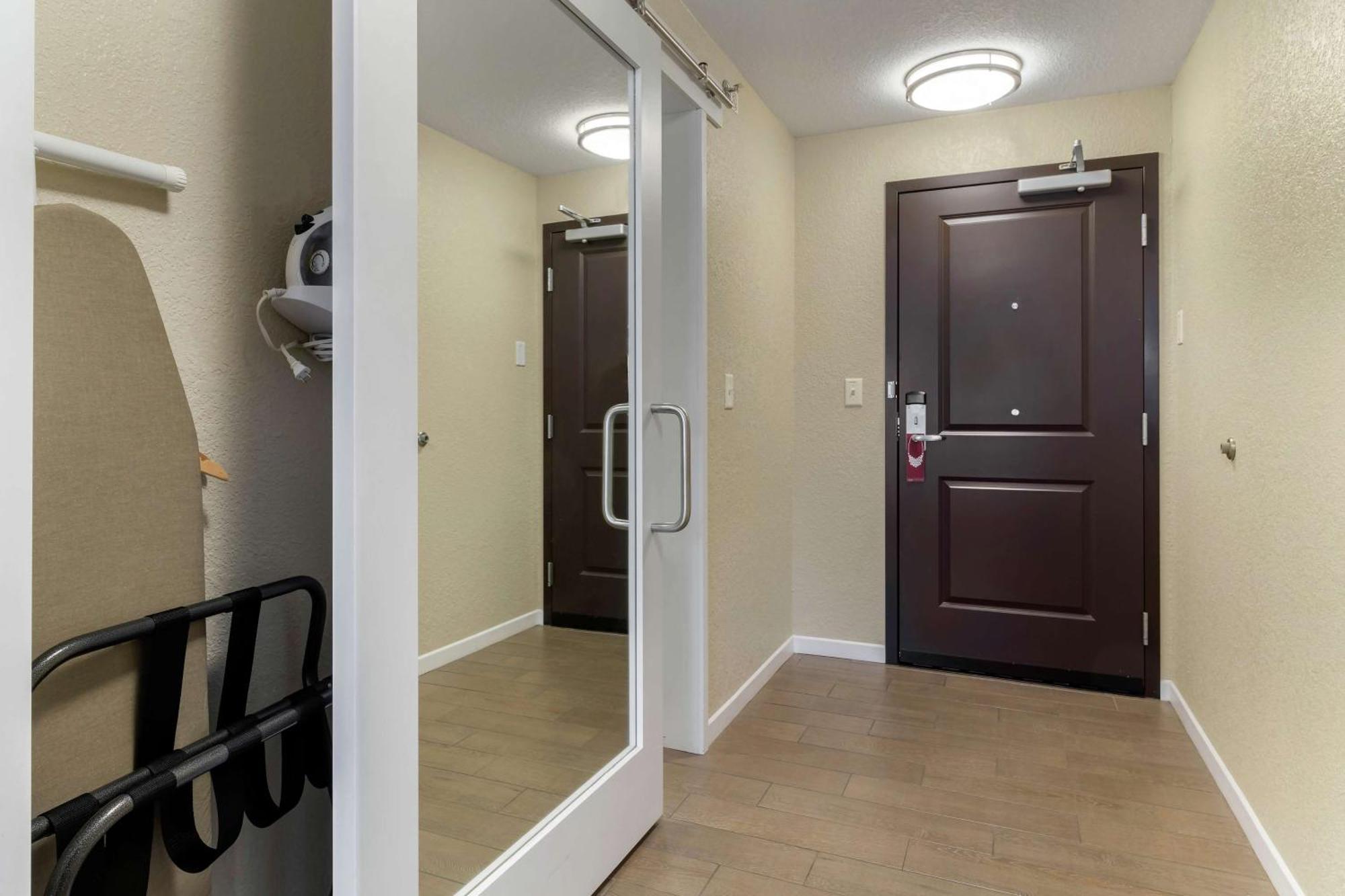Hampton Inn Green Bay Downtown Εξωτερικό φωτογραφία